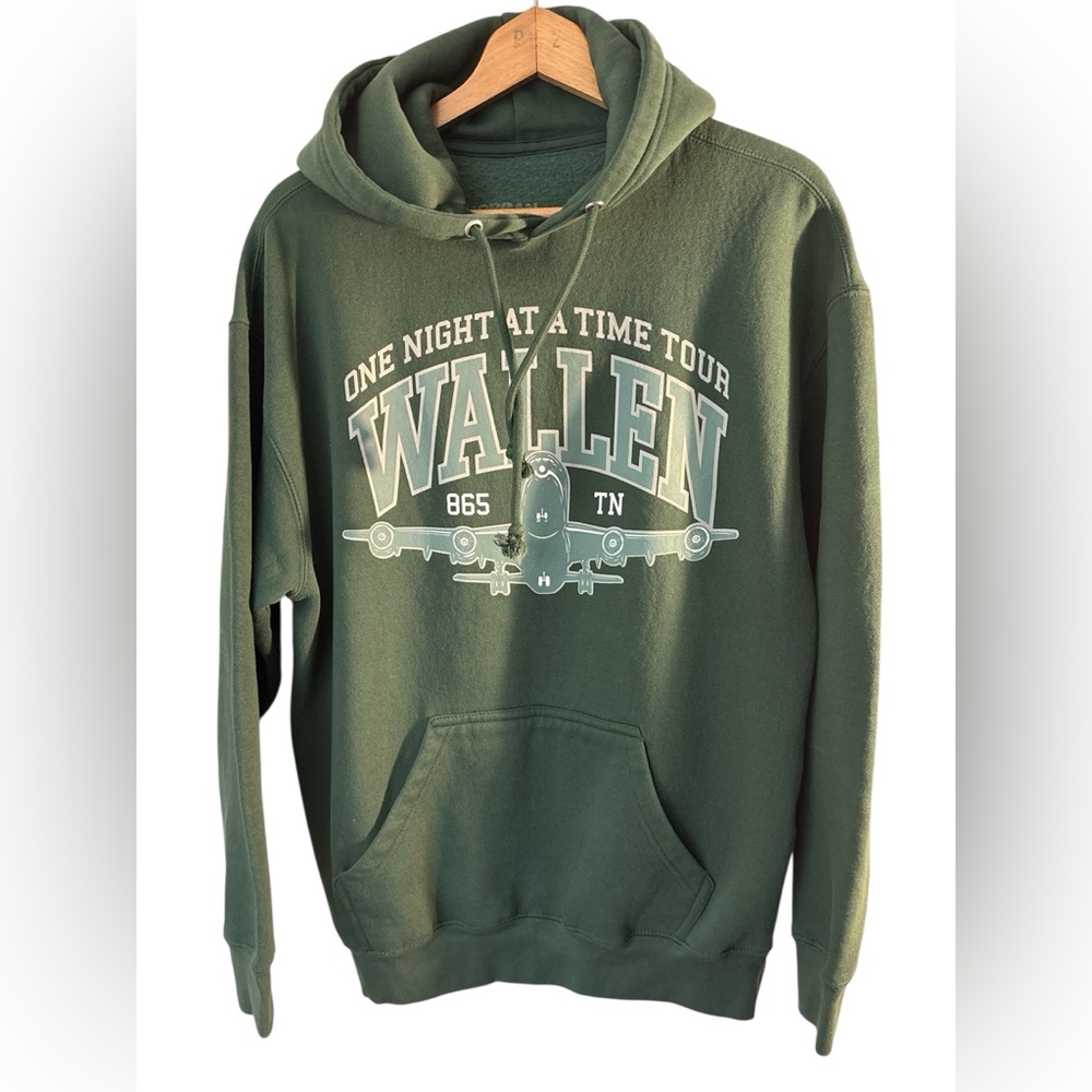 Morgan Wallen Hoodie Sweatshirt Sz Medium Green One Night at a Time World Tour
